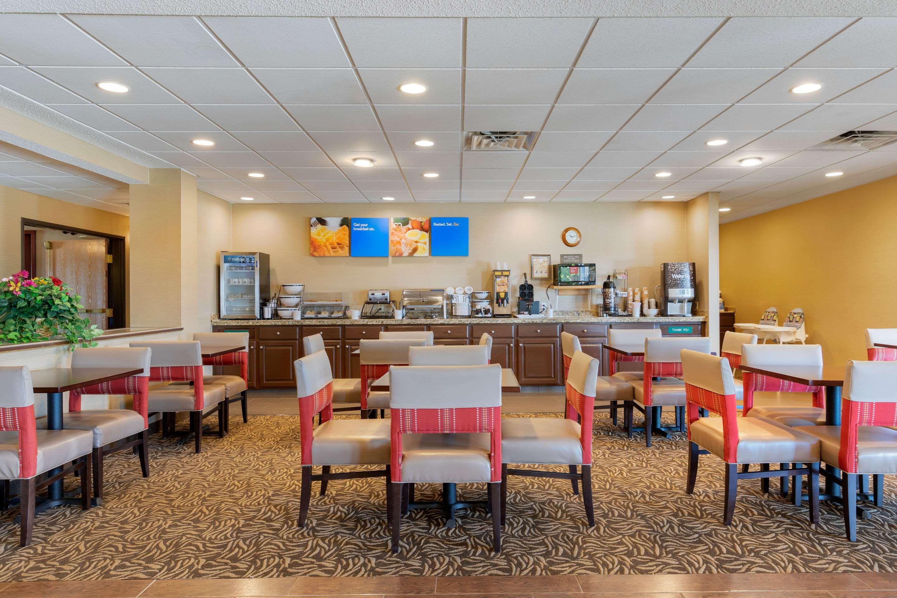 Comfort Inn Charlotte Exterior photo