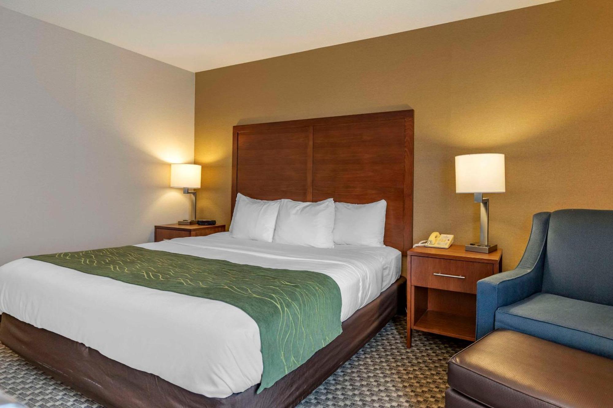 Comfort Inn Charlotte Exterior photo